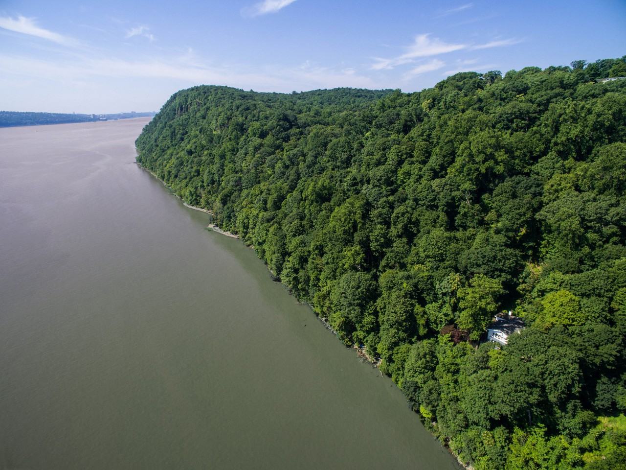 40 Lawrence Ln - Photo 3 of 30