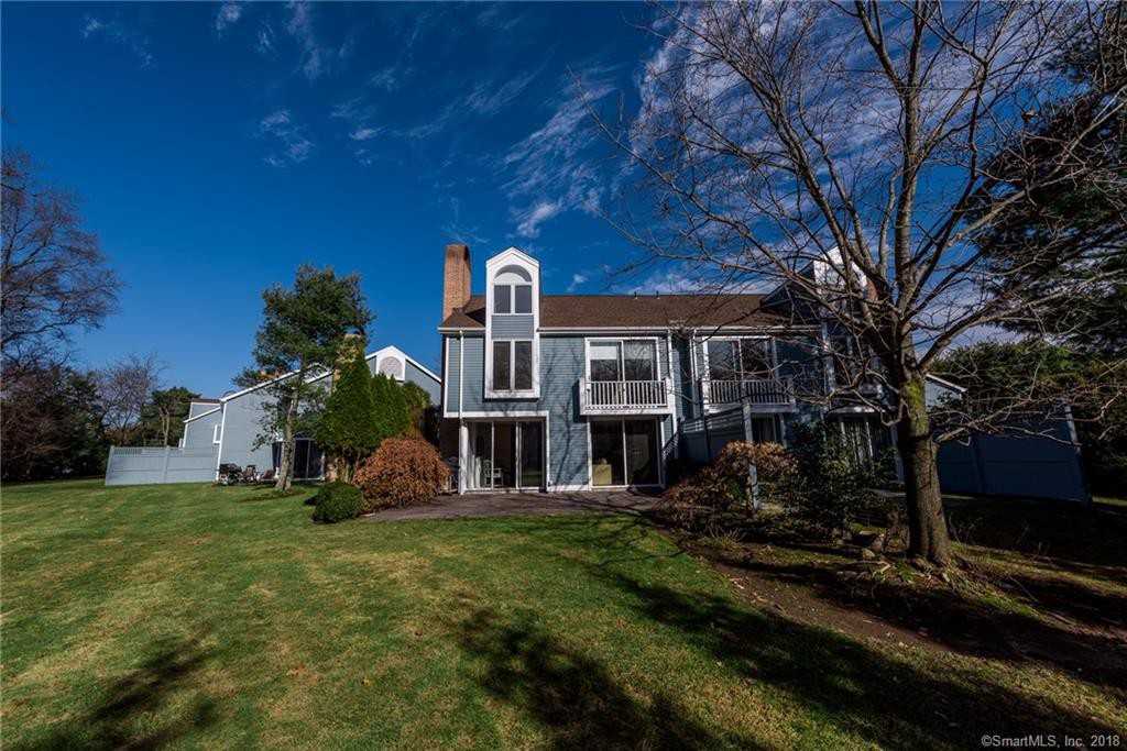 31 Regent's Park Condo Rd - Photo 2 of 34