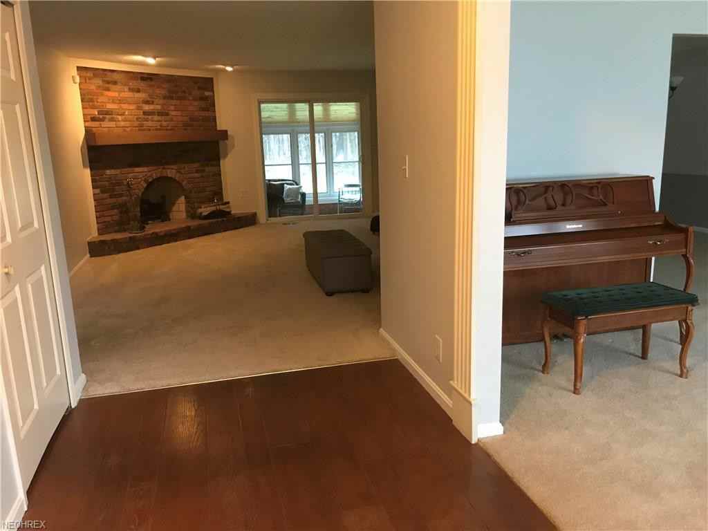 25248 Pleasant Trail - Photo 3 of 31