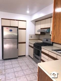 925 E 103rd St - Photo 3 of 10