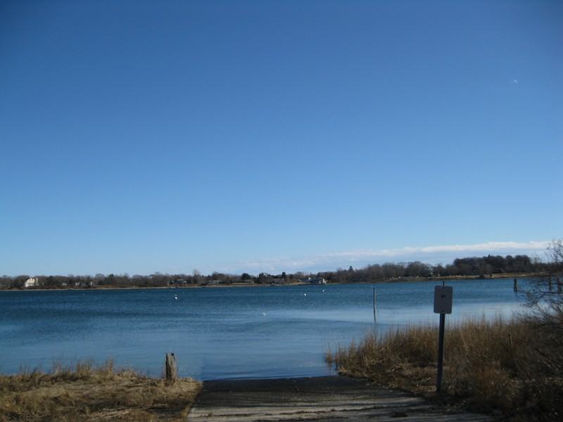 102 W Neck Rd - Photo 3 of 12