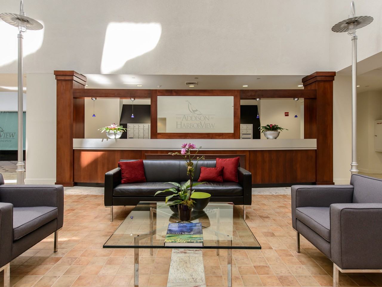 100 Harbor Rd - Photo 2 of 20