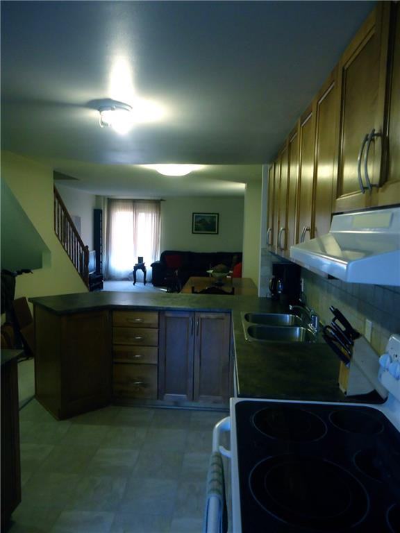 126 Chapman Mills Dr - Photo 3 of 15
