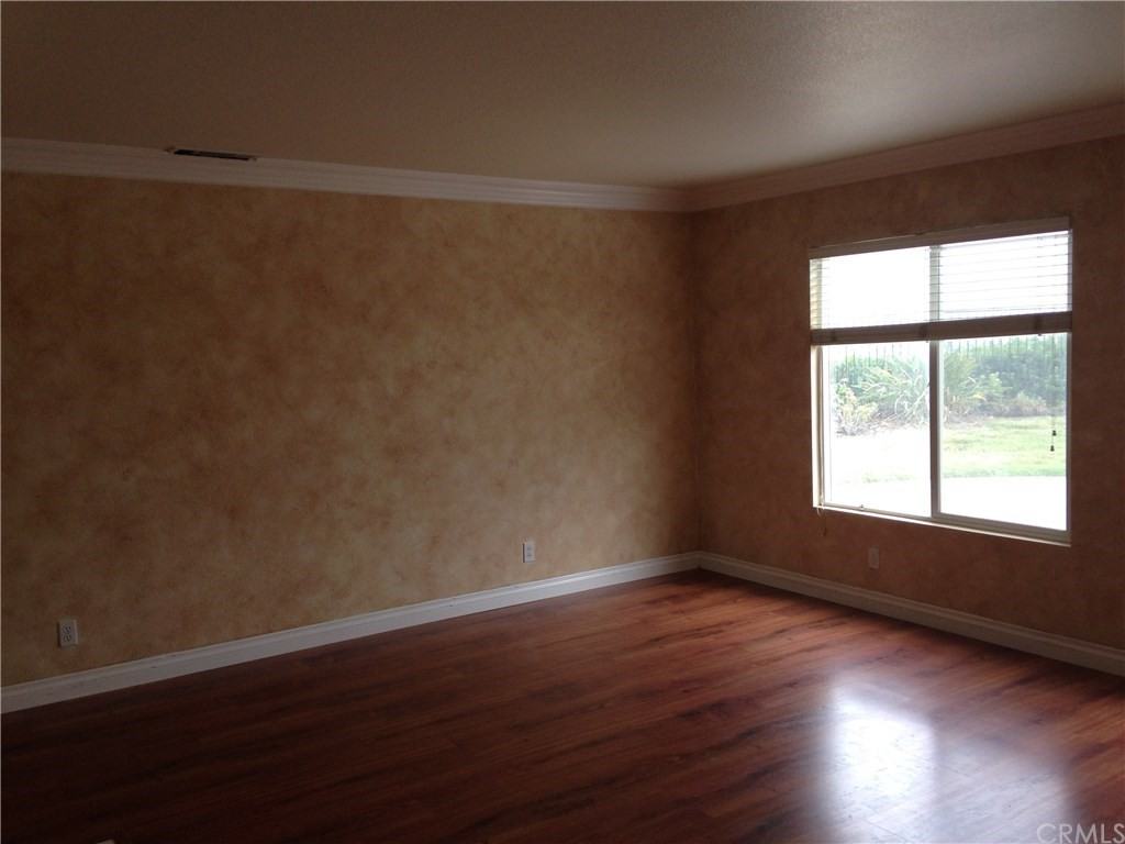 23248 Aster Ct - Photo 3 of 18