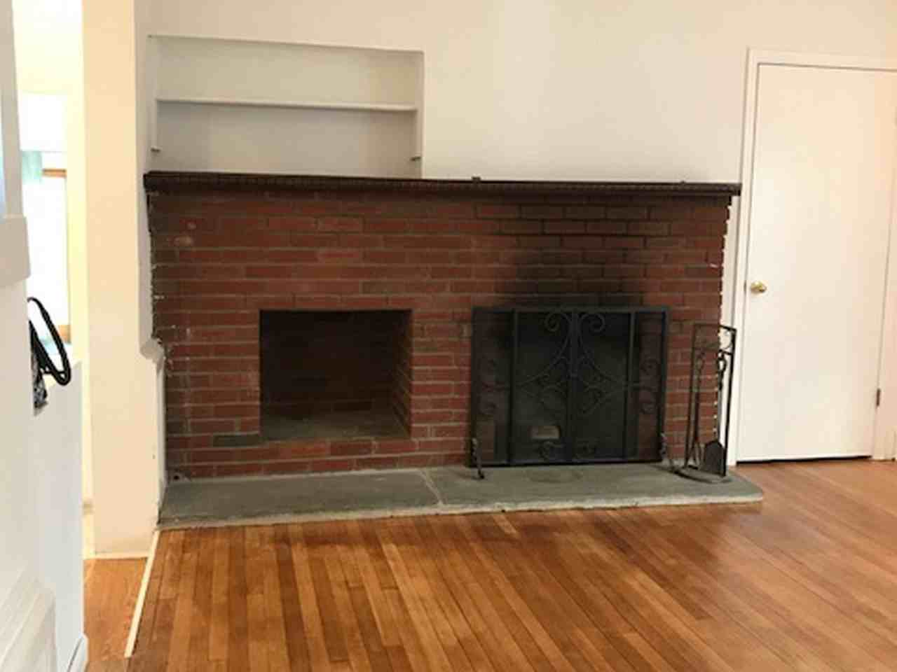 528 Cedar Swamp Rd - Photo 3 of 12