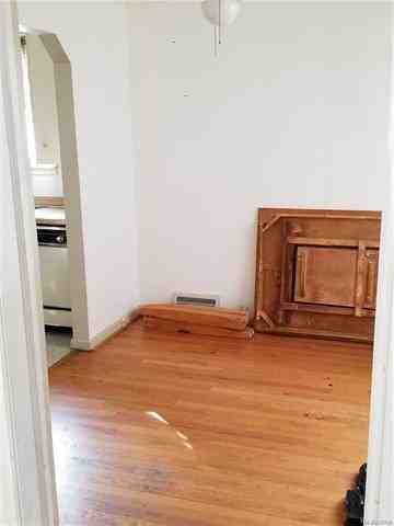 2717 Bennett St - Photo 3 of 18