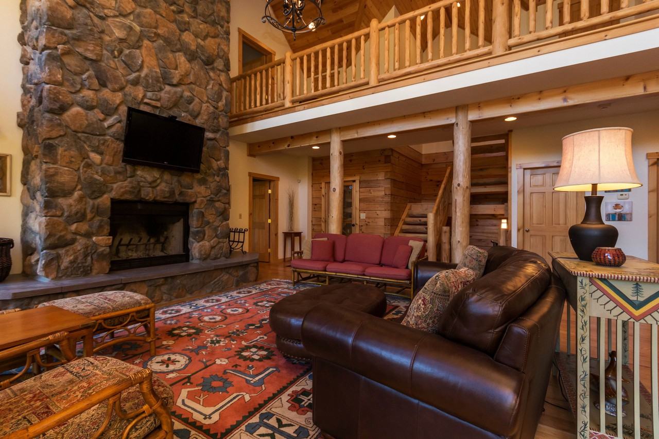 35 Evergreen Way - Photo 3 of 42