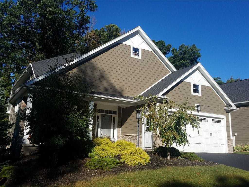 5 Highland Green - Photo 2 of 21