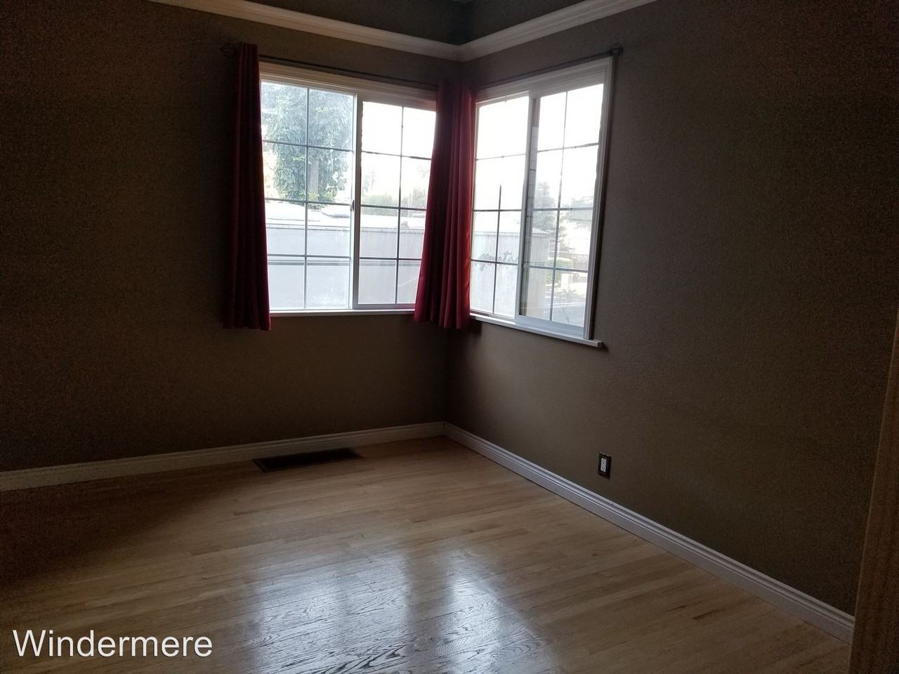 807 N Morton St - Photo 2 of 16