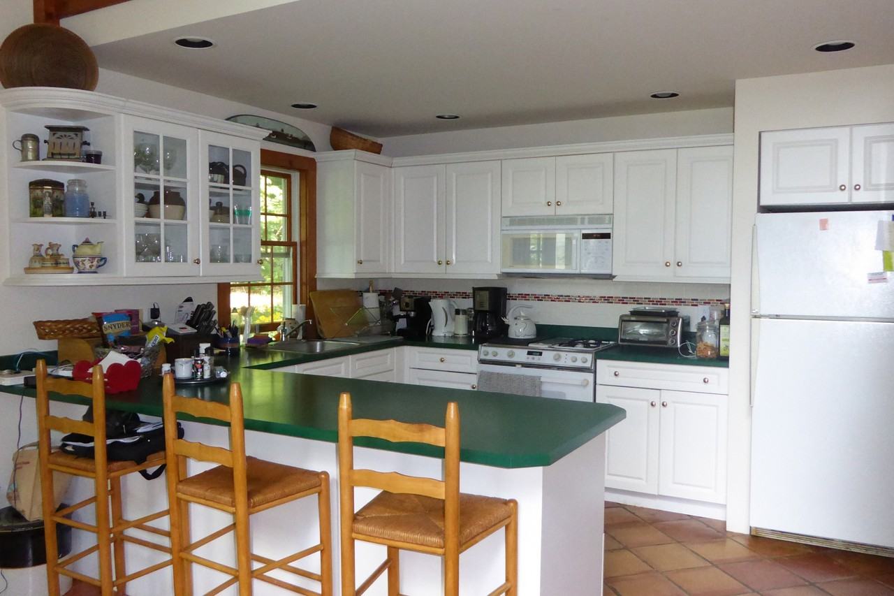 533 Spruce Dr - Photo 2 of 14