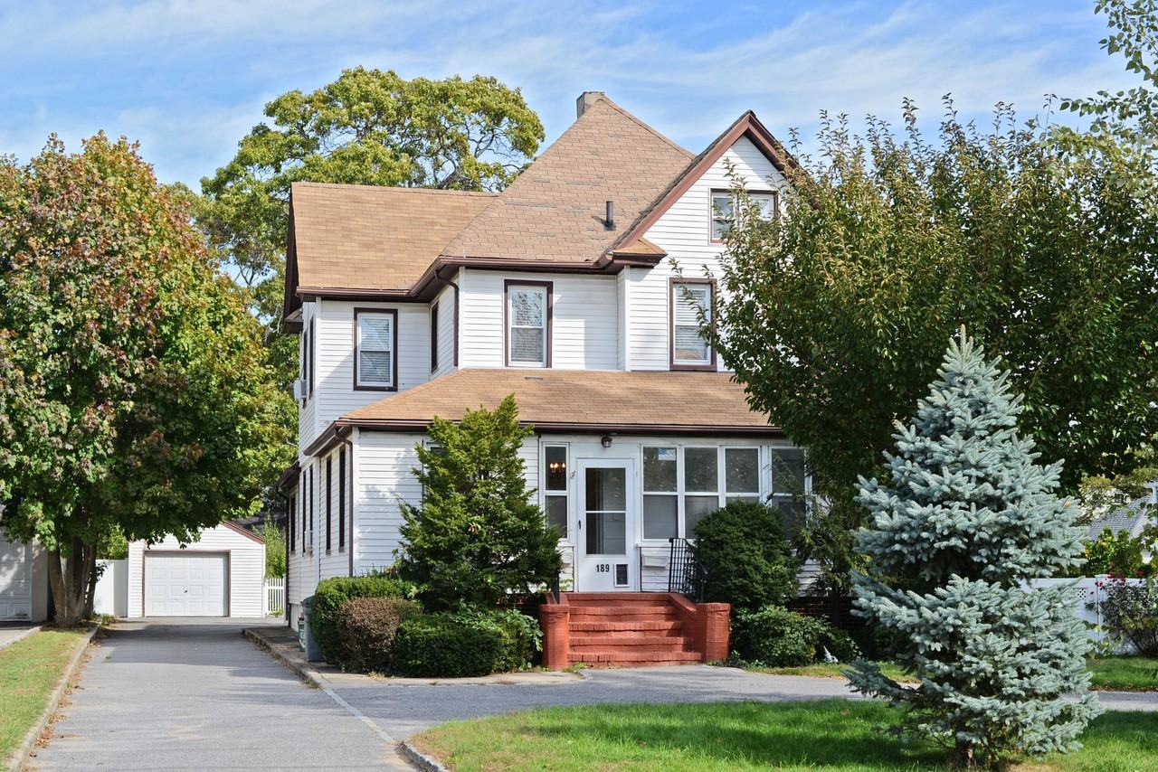 189 Forest Ave - Photo 2 of 11