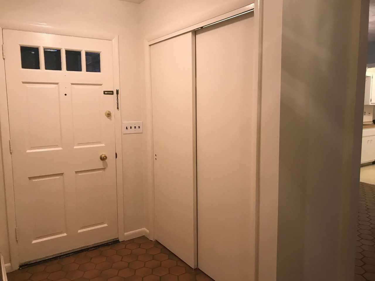 116 Meadow Rd - Photo 2 of 10