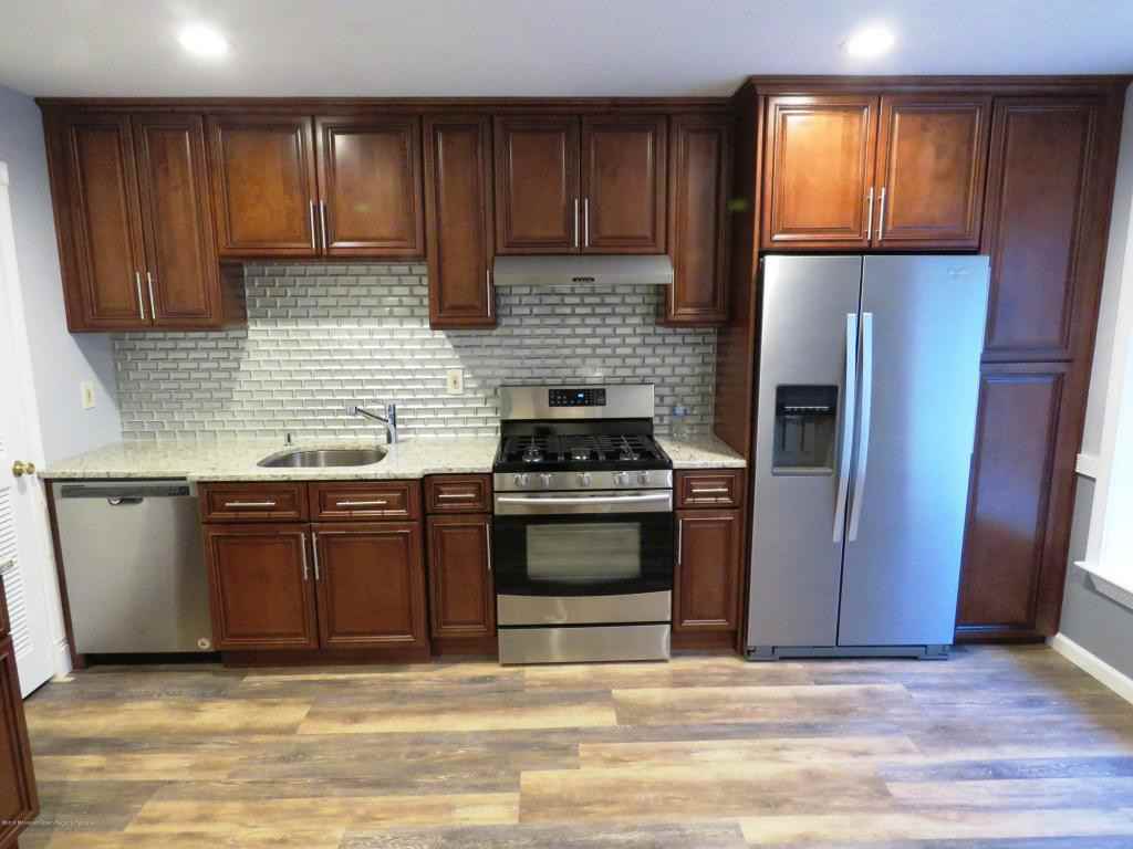 273 Plum Dr - Photo 3 of 15