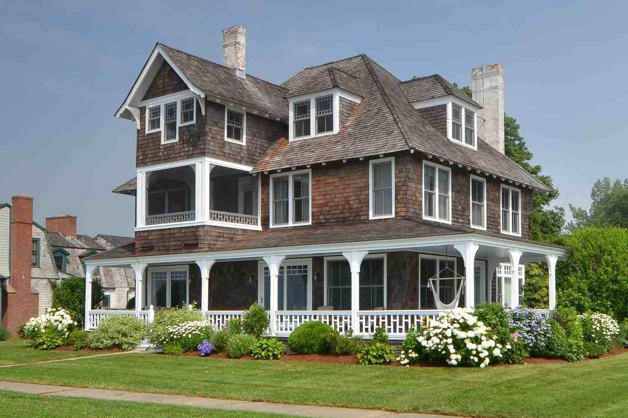 21 Pettipaug Ave - Photo 2 of 39