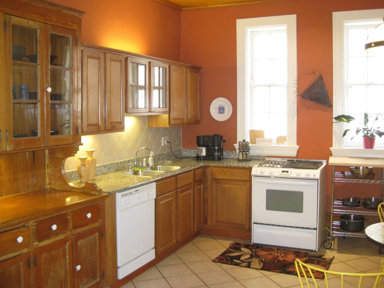 1530 Eighth St - Photo 3 of 9