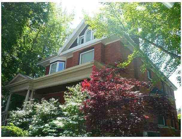 454 Maple Ave - Photo 2 of 16