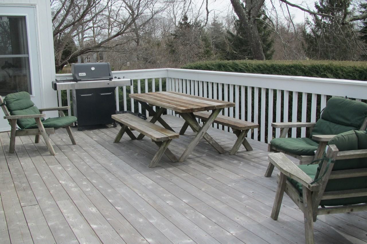 2 Quaker Path - Photo 2 of 15