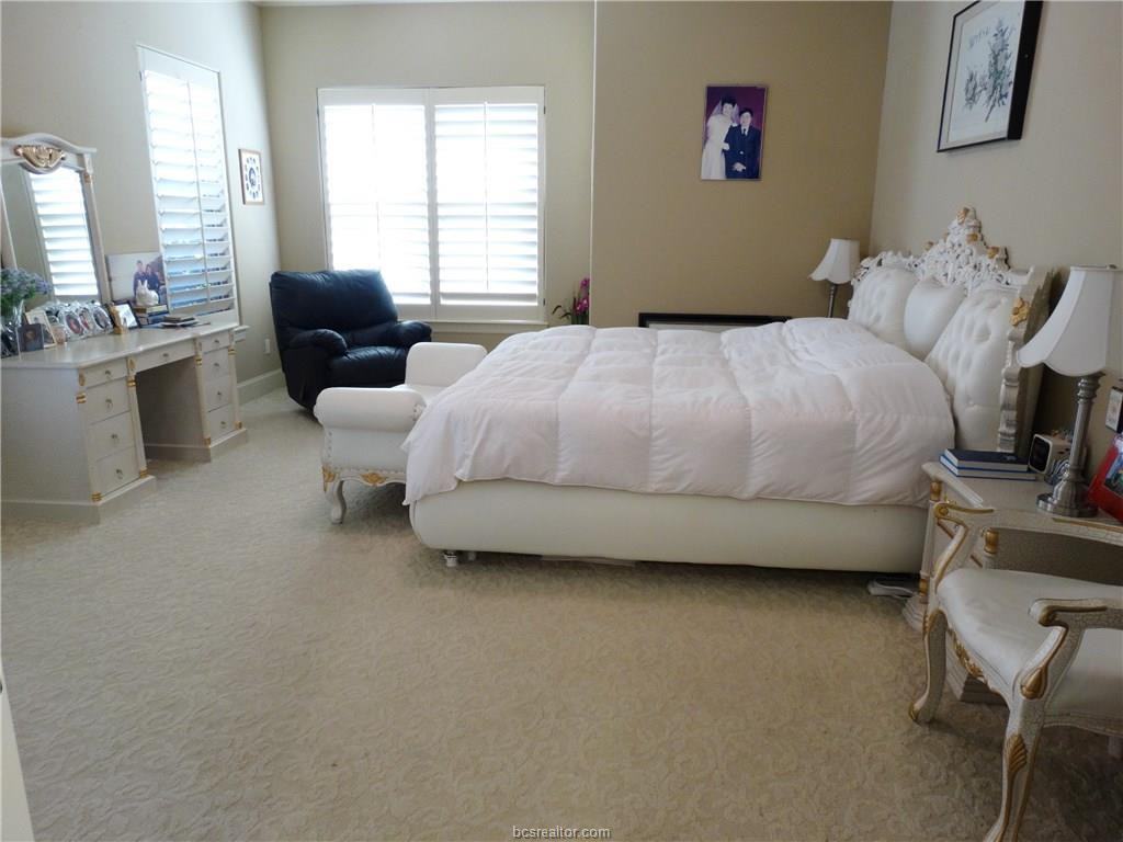 17843 La Posada Cir - Photo 3 of 48