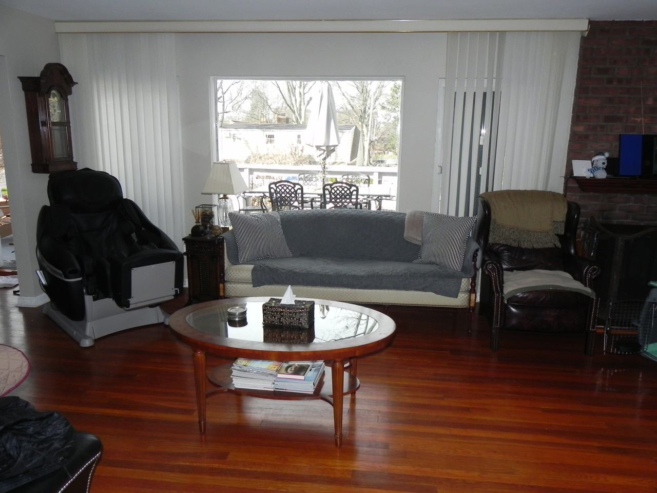 319 Davenport Ave - Photo 3 of 16