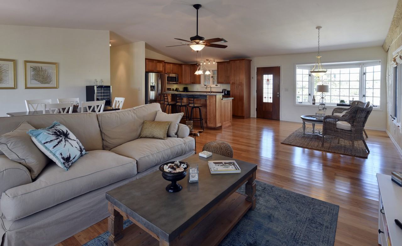 100 Villa Bella Dr - Photo 2 of 14