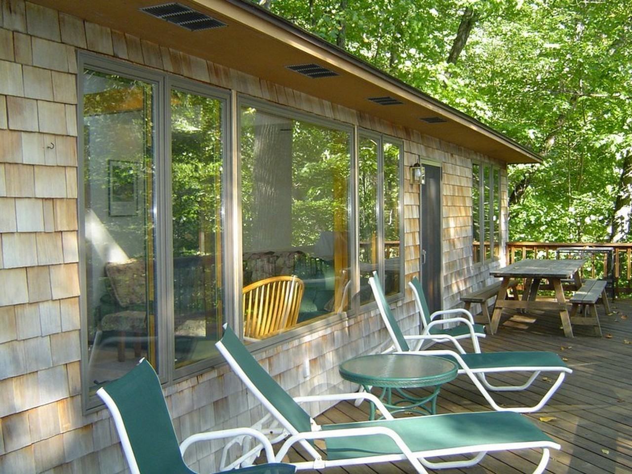 7 Laurel Dr N - Photo 3 of 15