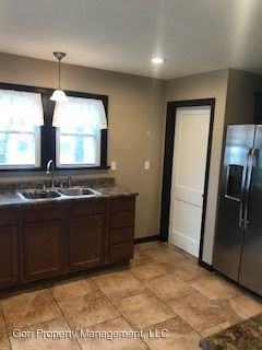 1416 Eberhart Ave - Photo 3 of 12