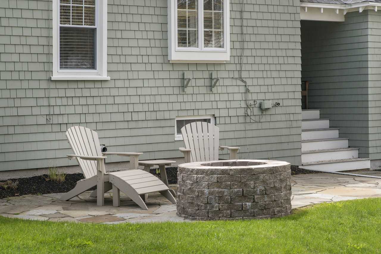 77 Loveitts Field Rd - Photo 2 of 29