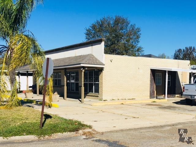 445 Southeast Blvd - Photo 2 of 14