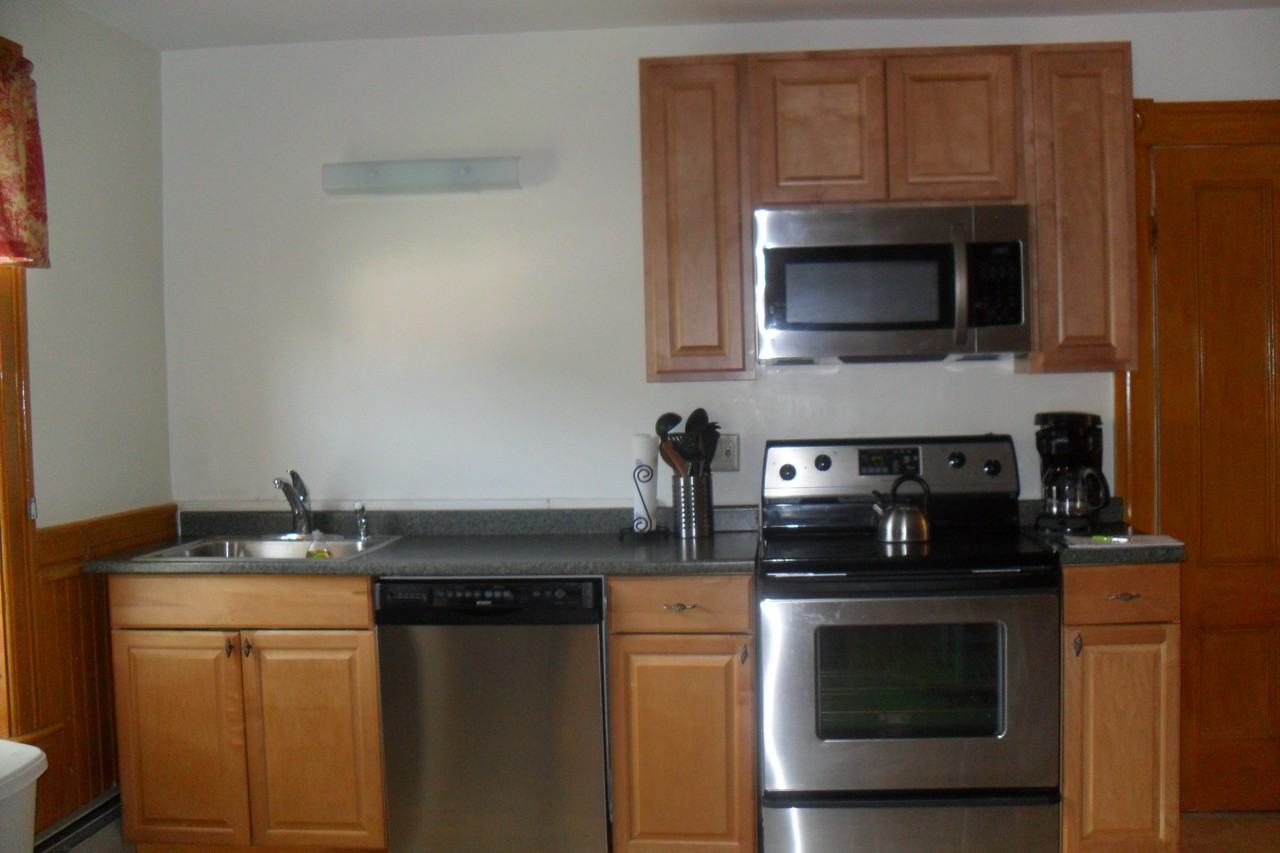 49 Pleasant St - Photo 2 of 14