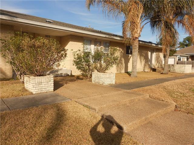 925 Porteous St - Photo 2 of 9