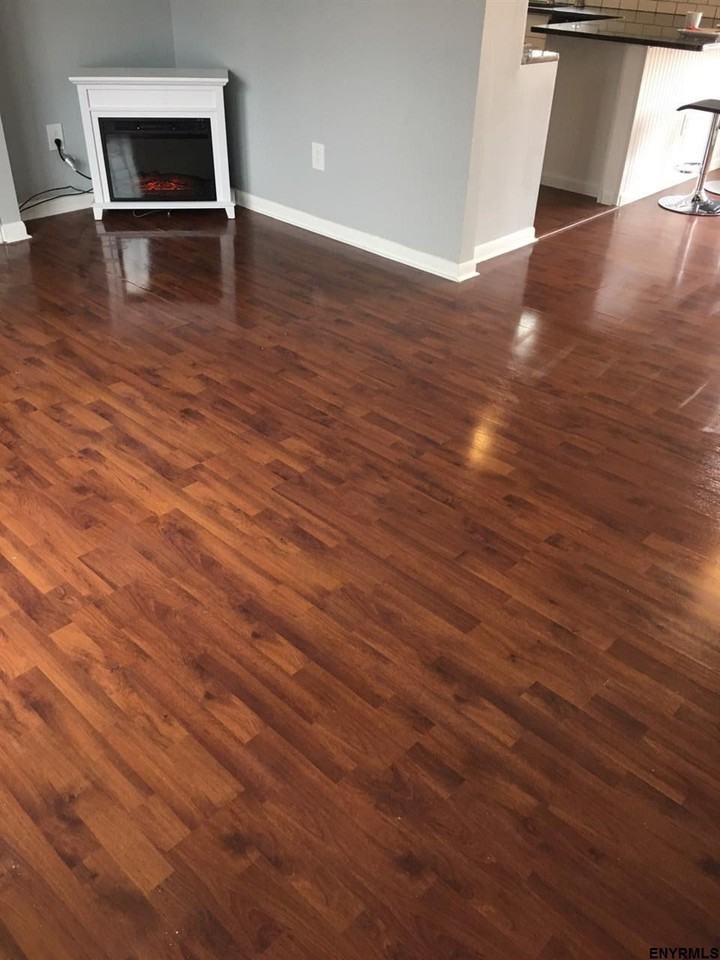 8 Pheasant Run - Photo 3 of 12