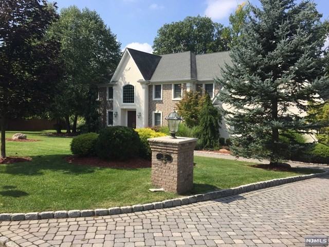 19 Stonegate Rd - Photo 2 of 25