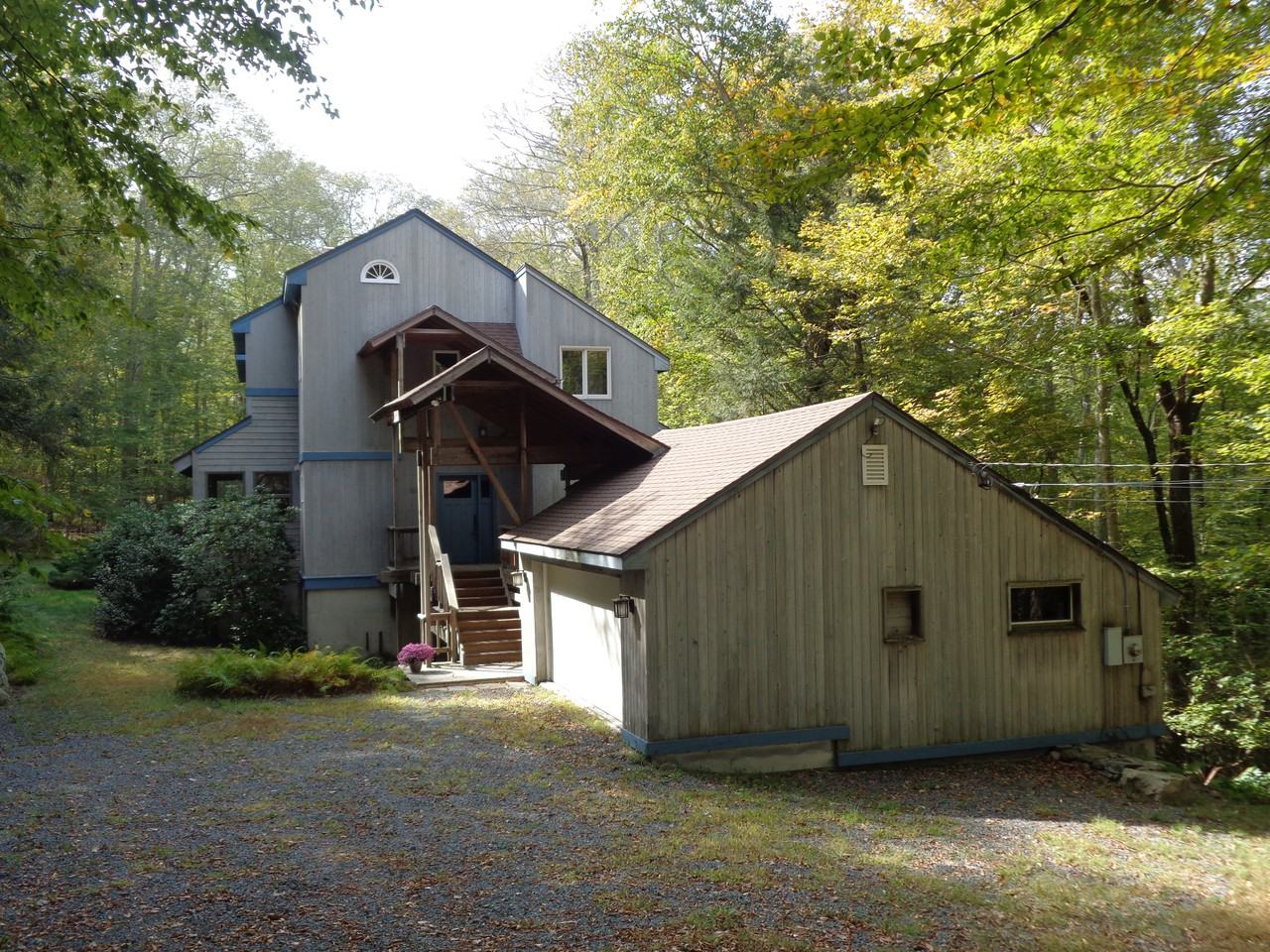 102 Mitchell Hill Rd - Photo 2 of 15