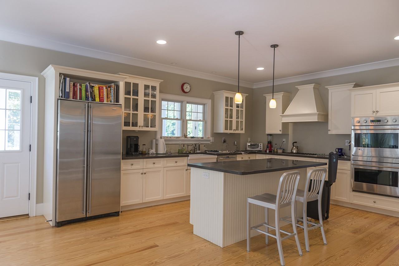1500 Bay Ave - Photo 3 of 16