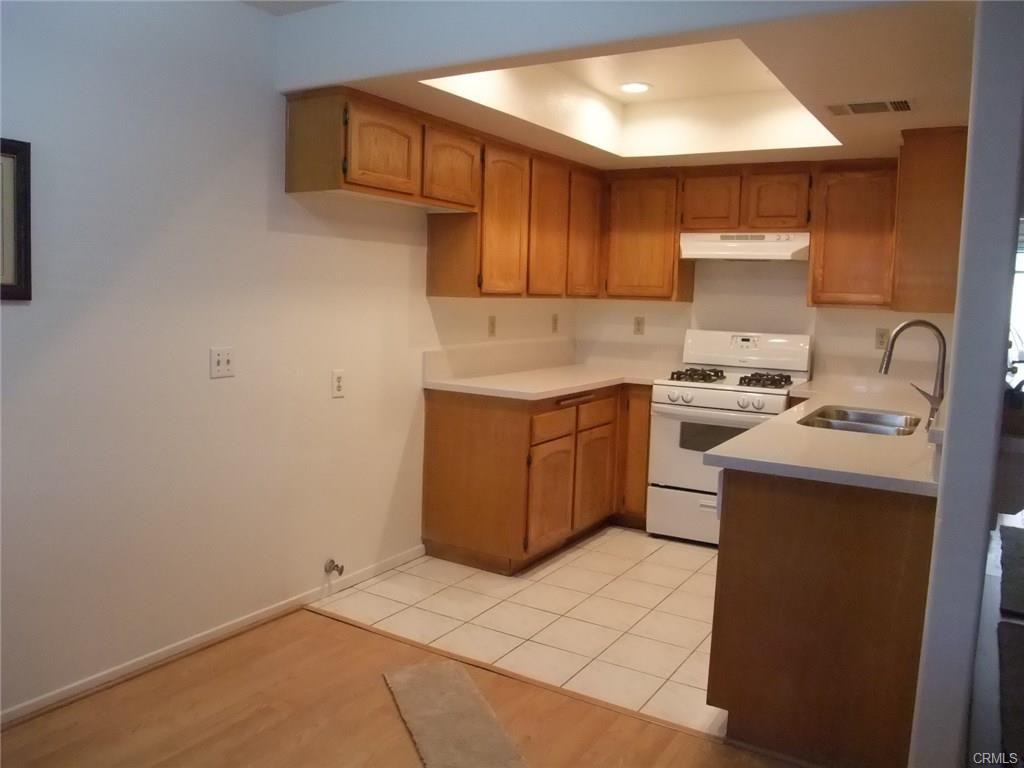 20754 Arline Ave - Photo 3 of 18