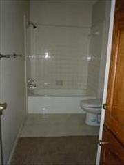 1809 Crooked Ln - Photo 2 of 7