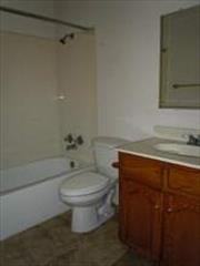 1809 Crooked Ln - Photo 3 of 7