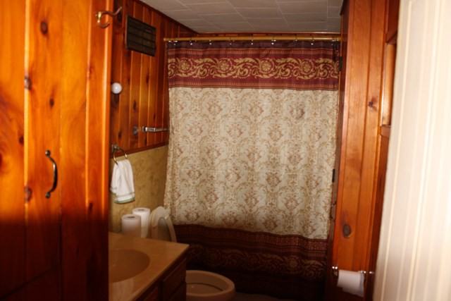 679 Fall Run Rd - Photo 2 of 7