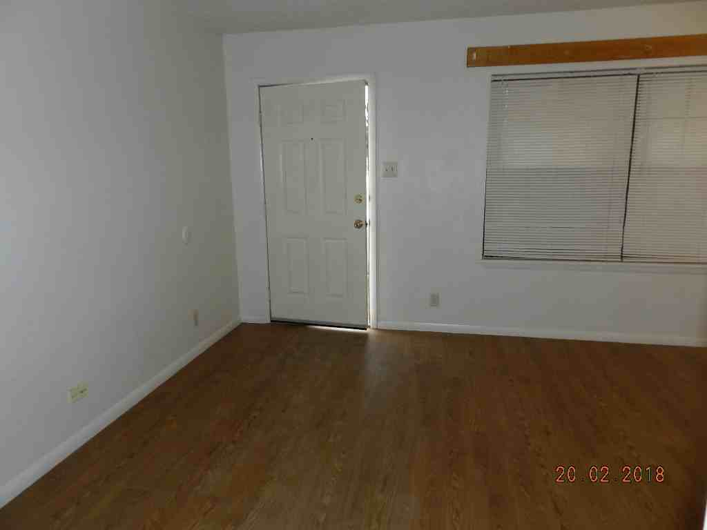 1829 W 5th St - Photo 2 of 10