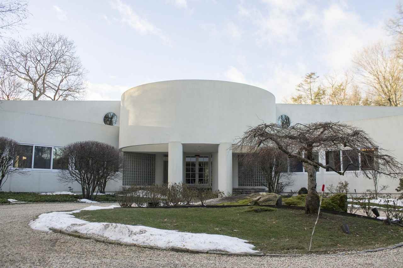 20 Bessel Ln - Photo 3 of 37