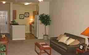 101 Creekmore Dr - Photo 2 of 6