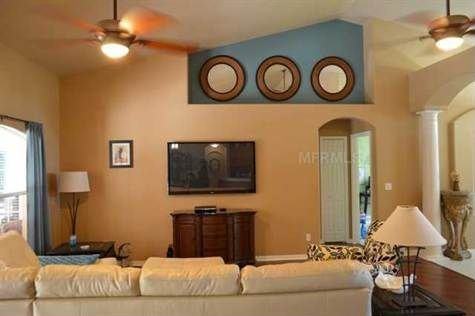 12746 Pine Arbor Dr - Photo 3 of 16