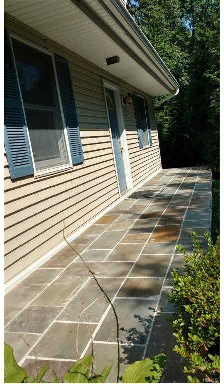 5 Muroney Ave - Photo 3 of 27