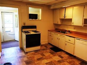 204 Cedar Ave - Photo 2 of 11