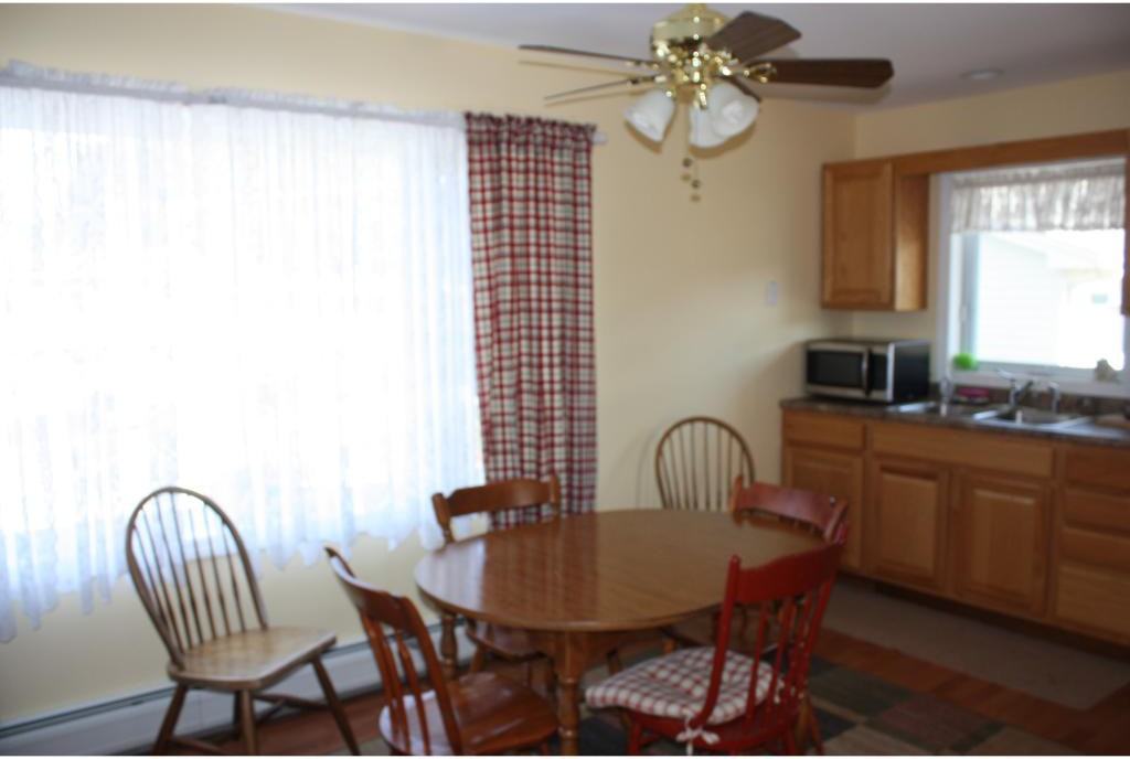 7 Sunnyside Dr - Photo 3 of 9