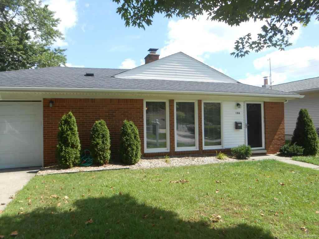 136 Noble St - Photo 2 of 22