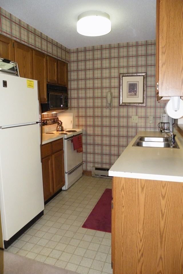 213 Main St #3 - Photo 2 of 10