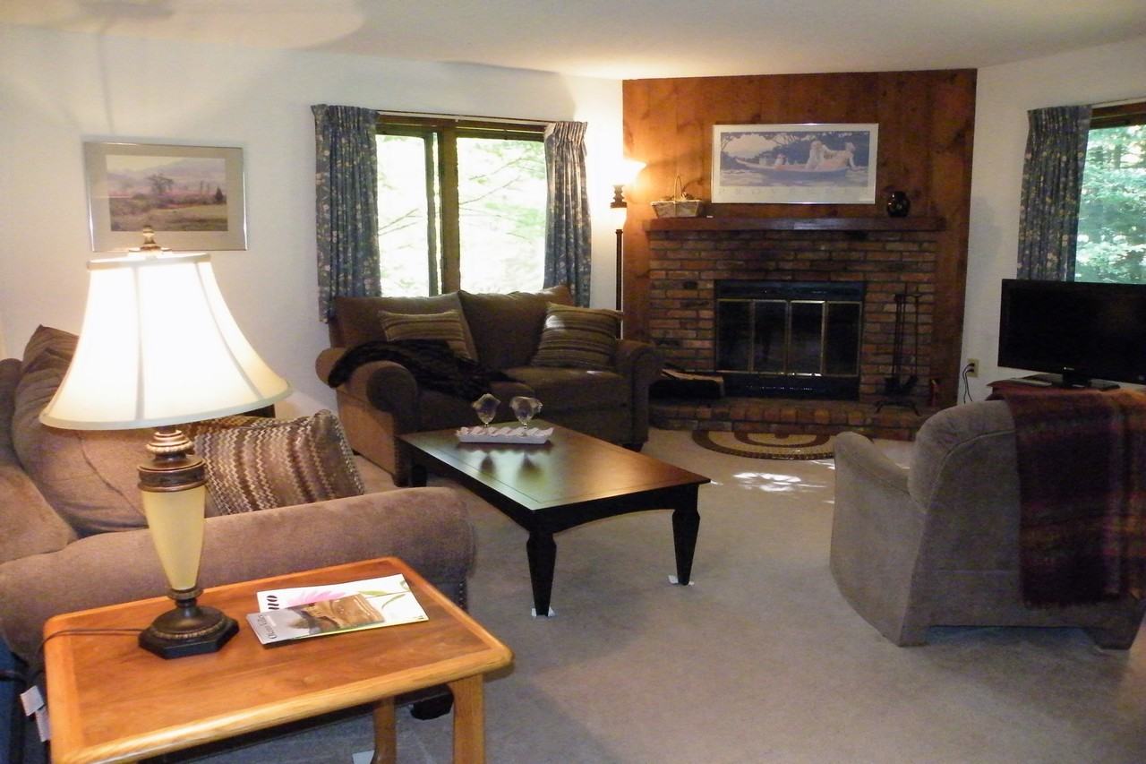 213 Main St #3 - Photo 3 of 10