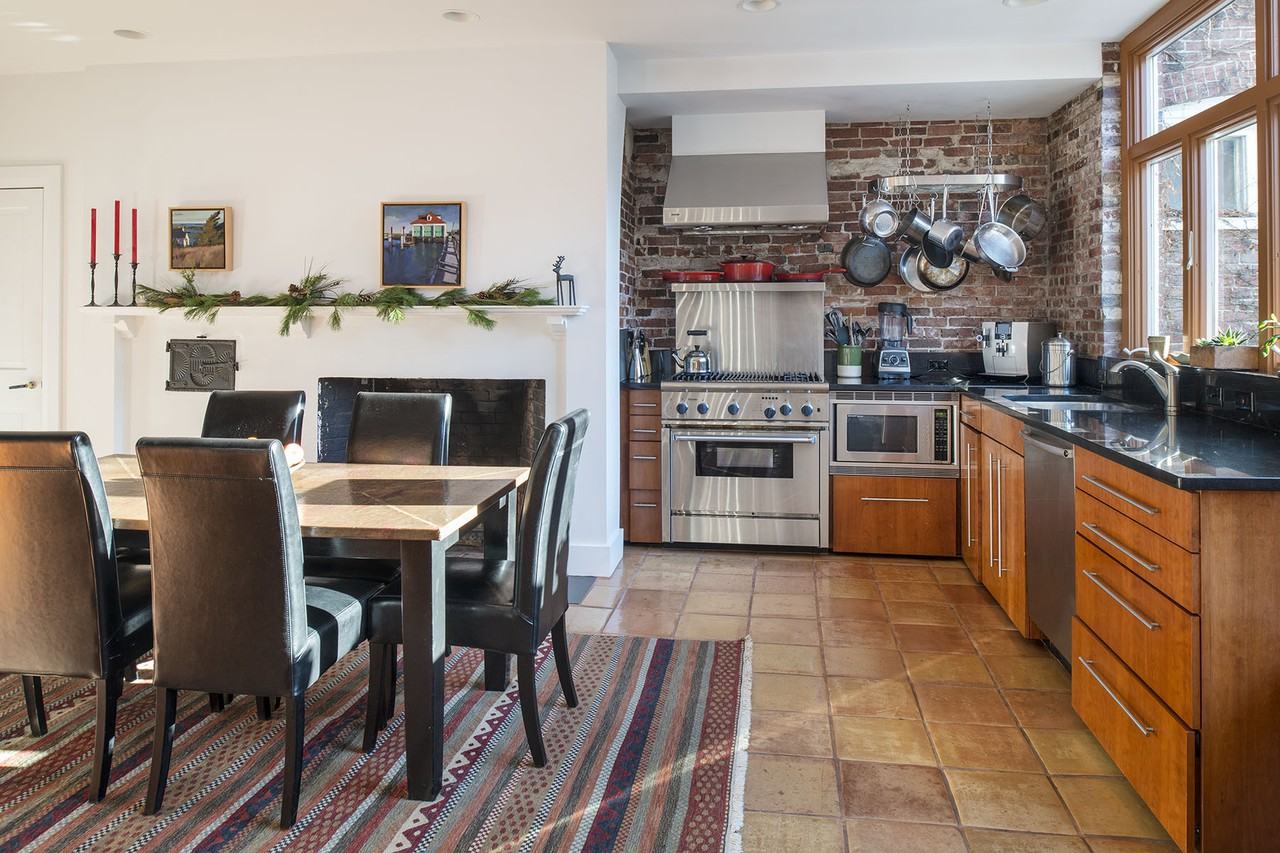 102 Park St - Photo 2 of 19