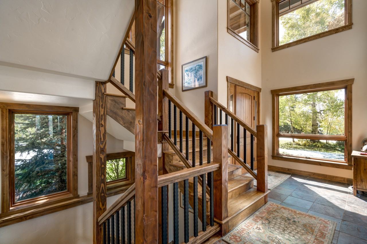 1707 Natches Way - Photo 2 of 24